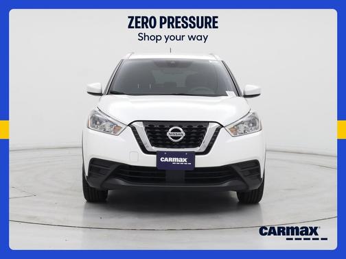 White 2020 Nissan Kicks SV