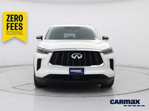 White 2023 INFINITI QX60 Luxe