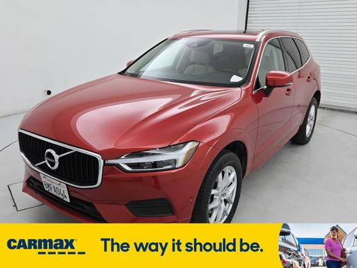 2018 Volvo XC60 T5 Momentum