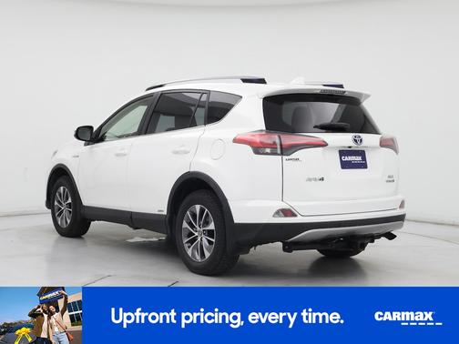 White 2018 Toyota RAV4 Hybrid XLE