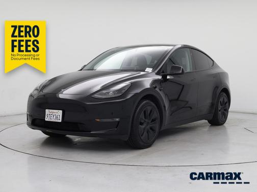 Black 2025 Tesla Model Y Long Range
