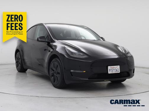 Black 2025 Tesla Model Y Long Range
