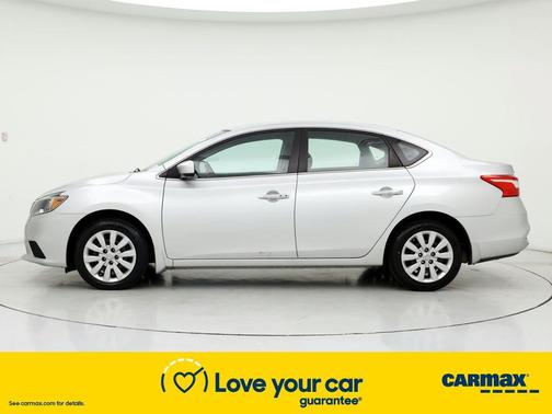 Photo 3 of 25 of 2016 Nissan Sentra SV