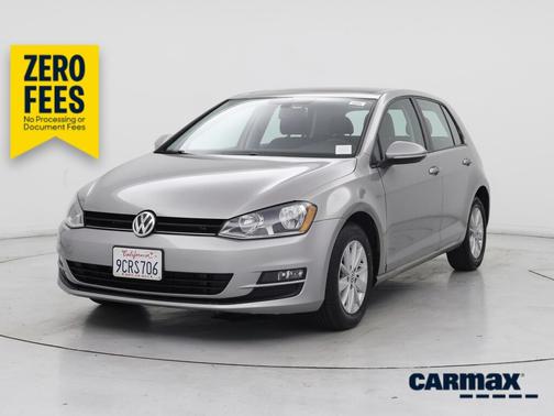 Silver 2017 Volkswagen Golf SE