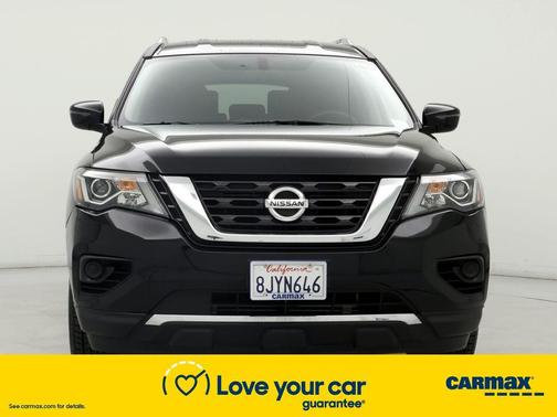 Photo 5 of 27 of 2019 Nissan Pathfinder S