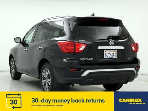 Photo 2 of 27 of 2019 Nissan Pathfinder S