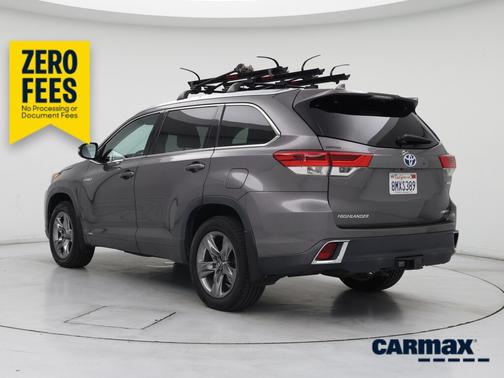 Gray 2019 Toyota Highlander Hybrid Limited Platinum
