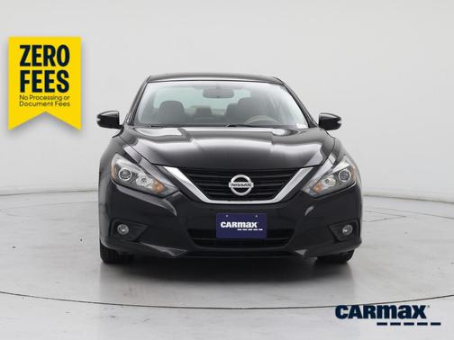 Black 2017 Nissan Altima SL
