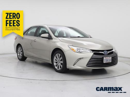 Silver 2016 Toyota Camry Hybrid XLE