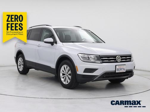 White 2019 Volkswagen Tiguan SE