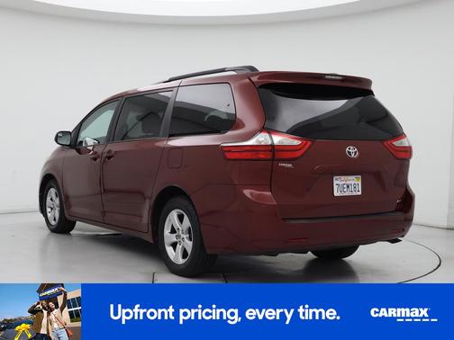 2017 Toyota Sienna LE