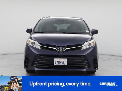 Blue 2018 Toyota Sienna LE