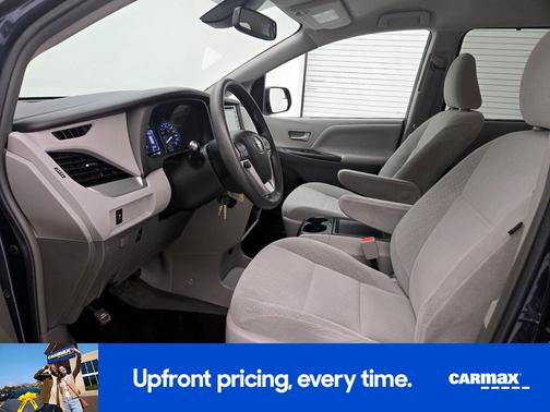 Blue 2018 Toyota Sienna LE
