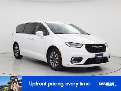 2022 Chrysler Pacifica Hybrid Touring L