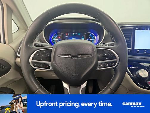2022 Chrysler Pacifica Hybrid Touring L