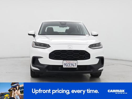 White 2023 Honda HR-V LX