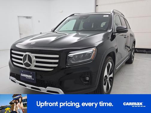Black 2025 Mercedes-Benz GLB 250