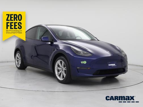 Blue 2023 Tesla Model Y Long Range