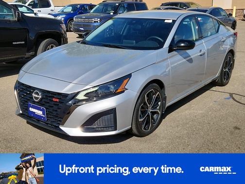 Silver 2023 Nissan Altima SR