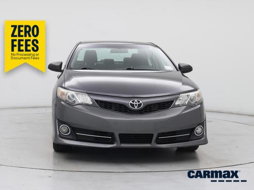 Gray 2014 Toyota Camry SE