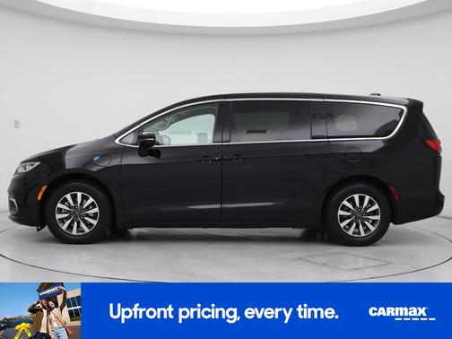 Black 2024 Chrysler Pacifica Hybrid Select
