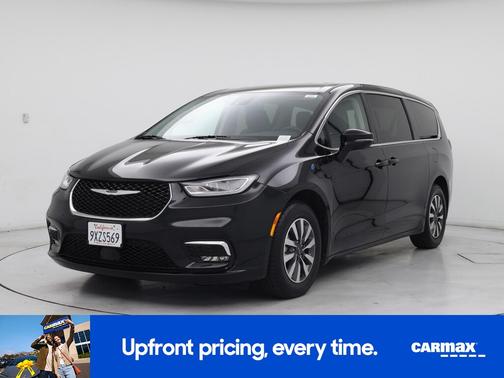 Black 2024 Chrysler Pacifica Hybrid Select
