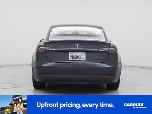 Gray 2022 Tesla Model 3 Long Range
