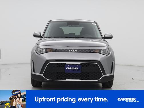 Gray 2025 Kia Soul LX