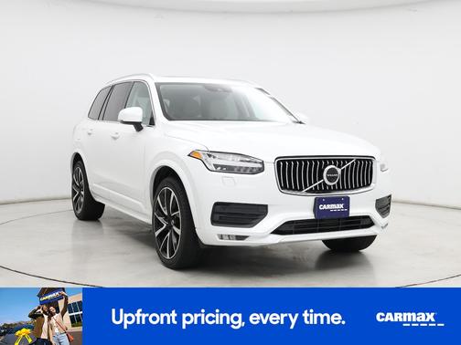 White 2020 Volvo XC90 T6 Momentum