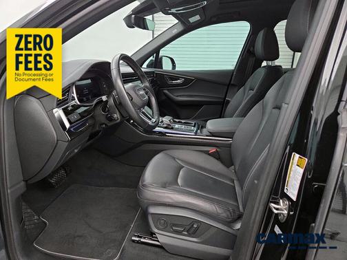 Black 2025 Audi Q7 Premium