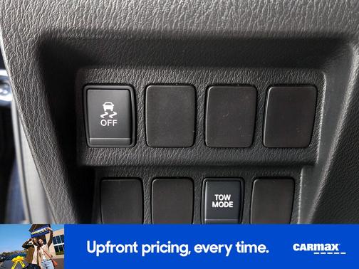 2016 Nissan Pathfinder SV