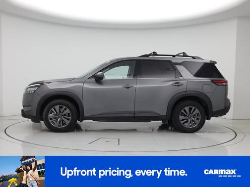 Gray 2023 Nissan Pathfinder SV