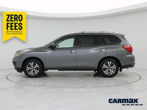 Gray 2020 Nissan Pathfinder SL