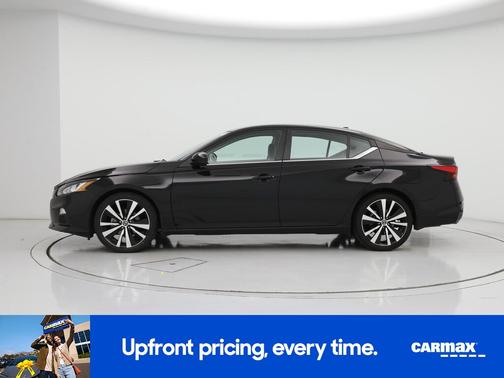 2022 Nissan Altima SR