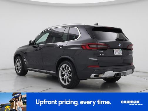 Gray 2023 BMW X5 xDrive40i