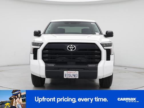 White 2024 Toyota Tundra SR5