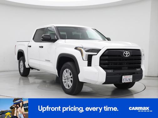 White 2024 Toyota Tundra SR5