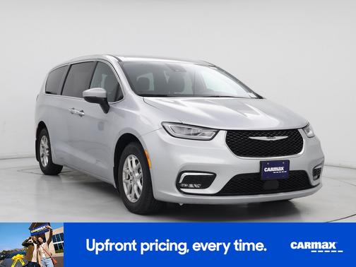 2023 Chrysler Pacifica Touring