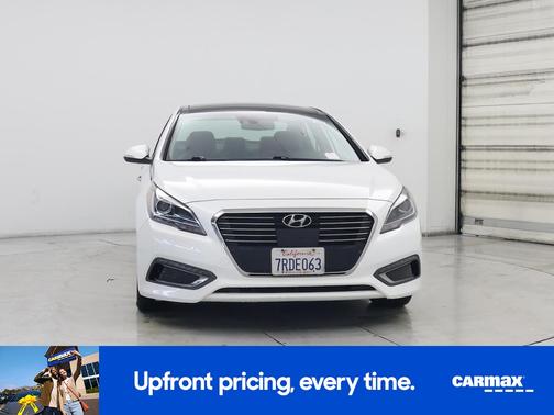 2016 Hyundai SONATA Hybrid Limited