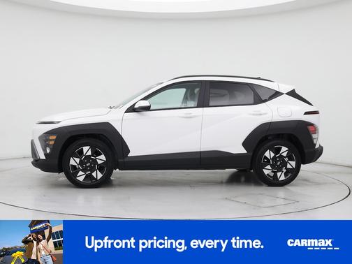 White 2024 Hyundai KONA SEL
