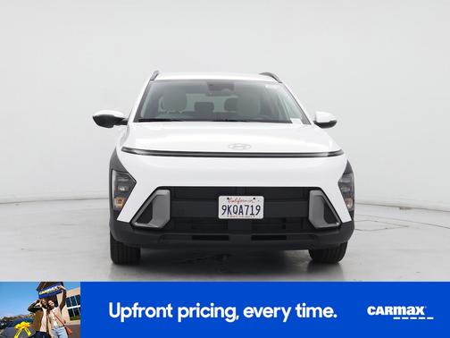 White 2024 Hyundai KONA SEL