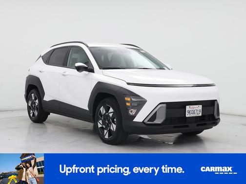 White 2024 Hyundai KONA SEL