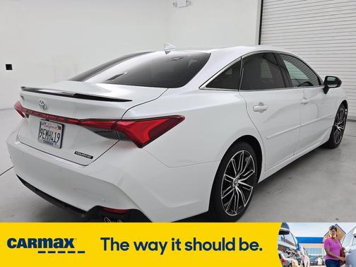 2019 Toyota Avalon Touring