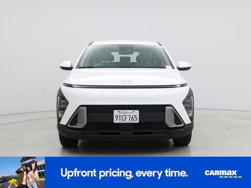 2025 Hyundai KONA SE