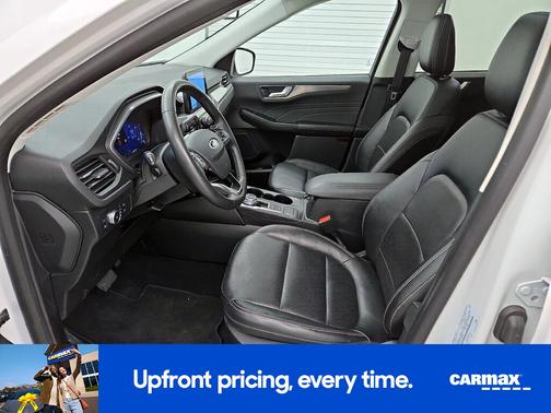 2022 Ford Escape PHEV Titanium