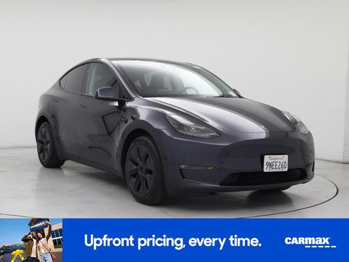 Gray 2024 Tesla Model Y Long Range