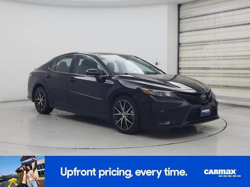 Black 2023 Toyota Camry SE