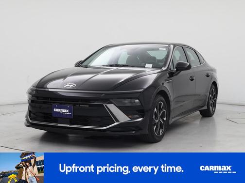 Black 2025 Hyundai SONATA SE