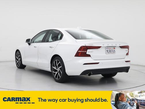 2020 Volvo S60 T5 Momentum