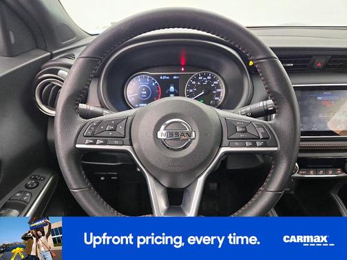 2019 Nissan Kicks SR
